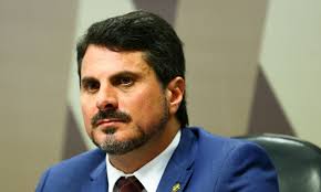 Senado: Licencia médica y el STF flexibilizan medidas contra Do Val - Imagen principal del artículo