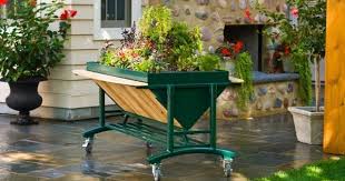 Hochbeet Fur Balkon Selber Bauen Und Bepflanzen 20 Tipps Und Ideen Hochbeet Balkon Selber Bauen Und Gartenwerkzeug