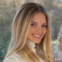 Lauren Sisson's Instagram, Twitter & Facebook