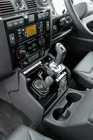 Land Rover Defender Works V8 Primer Manejo Motor Trend En Espanol In 2020 Land Rover Defender Land Rover Defender Interior Land Rover