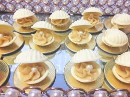 As pérolas são joias formadas dentro das ostras, como o resultado de um mecanismo de defesa destes moluscos. Bodas De Perola Dicas Para Celebrar 30 Anos De Uma Uniao Preciosa Bodas De Perola Bodas Bolo De Guloseimas