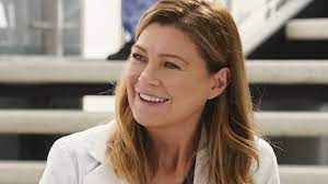 Ellen pompeo · die rolle: Grey S Anatomy Showrunner Verspricht Neue Welt Fur Meredith Und Co In Staffel 17