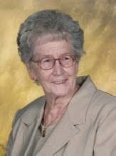 Shelley Lacy's Instagram, Twitter & Facebook