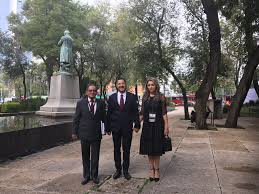 Martí batres aseguró que los jóvenes merecen ser representados y sus voces deben ser tomadas en consideración en la vida política y democrática del país. Marti Batres A Twitter Ya Estoy En El Senadomexicano Me Acompanan Mi Esposa Daniela Cordero Y Mi Padre Cuauhtemoc Batres