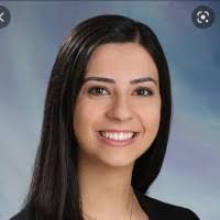 Mandy Beckett's Instagram, Twitter & Facebook