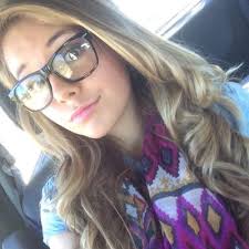 olivia markham (@teamglamm)