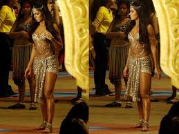 Katrina Kaif Hot Photo: Katrina Kaif glistens in gold while shooting song  sequence for her nextKatrina Kaif Hot Photo: Katrina Kaif glistens in gold  while shooting song sequence for her next