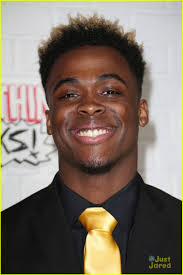 Paris Berelc Supports Rio Mangini at Netflix's 'Everything Sucks' NYC  Premiere: Photo 1136931