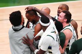 Jul 21, 2021 · milwaukee bucks' giannis antetokounmpo holds the bill russell nba finals mvp award and the larry o'brien championship trophy after his team defeated the phoenix suns in game six to win the 2021. Uwqe6ttgifyom