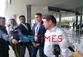 Όσα πρέπει να ξέρουμε για το μονοδοσικό εμβόλιο της janssen: Xardalias To Makedonia Anoigei Me Asfaleia Stis Pthseis E3wterikoy Fwto Video Grtimes Gr