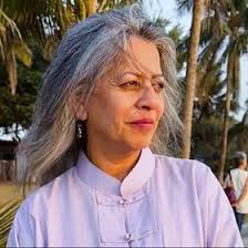 Neena Naidu's Instagram, Twitter & Facebook