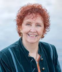 Liz Stroud's Instagram, Twitter & Facebook