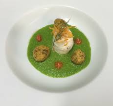 Morbido e saporito è perfetto come antipasto, secondo o piatto unico, provate avevo una voglia pazzesca di sformato di spinaci e ricotta al forno e zac, pensato, detto, fatto! Crema Di Piselli Secchi Con Tortino Di Ricotta Al Finocchietto E Perle Di Broccoletti Parola Di Chef