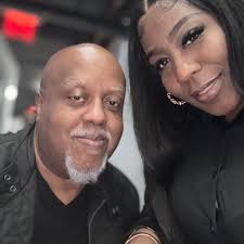 Good evening everyone. I am an Executive Chef (employed) looking to fill  some time using my skills in a volunteer capacity. Retired military,  Executive Chef for 20+ years and 40+ in food.