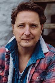 W5" ATA Girls; The Outsider (TV Episode 2018)