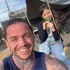 Looking for recommendation's and price please waste and junk removal,  someone who is certified to dispose, mainly wood &. Cardboard.  Godmanchester Thanks