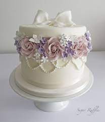 Box Of Flowers Cake Girly Cakes Cake Floral Cake
