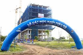 Trường đại học công nghệ (tiếng anh: TrÆ°á»ng Ä'áº¡i Há»c Ä'áº§u Tien á»Ÿ Khu E Binh Chanh Cáº¥t Noc Ä'Æ°a Báº¥t Ä'á»™ng Sáº£n Len Vung Gia Má»›i