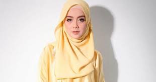 Or you can wait 1 hours 45 minutes 59 seconds to launch a new download. Siapa Kata Hubungan Kami Sudah Putus Mira Filzah Jelas Status Perhubungan Dengan Zizan Razak Kisah Dunia