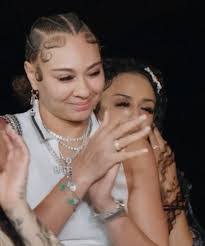 Iris Melton's Instagram, Twitter & Facebook