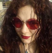 Marie Darcy's Instagram, Twitter & Facebook