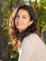 Laila Fields: 01413576