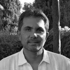 Derek Brewart's Instagram, Twitter & Facebook