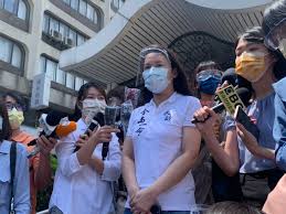 Re:新聞郭台銘爭取bnt疫苗柯建銘曝「他買的價格@gossiping，共有0則留言，0人參與討論，0推 0噓 0→， 看不懂郭董的錢想怎樣花關你們屁事啊可是你們政府花的錢是人民繳上去的當然會被檢視啊更 力最好的疫苗 怎麼看都比一劑881 不知道效力怎樣的東西划算吧 綠蟑螂不高興可以等你們的高端啊 Tezntdxhtclkim