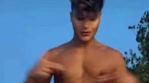 Denis Dosio chi è, età, dove e quando è nato, altezza, fidanzata, vita  privata, fratello, Instagram