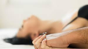 Cómo hacer un cunnilingus y no caer en los típicos errores que pueden  arruinarlo