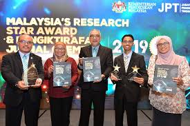 Sabah dicadang kaji peluang wujudkan sekolah aliran bahasa inggeris. Ump Diiktiraf Universiti Terbaik Penyelidikan Dan Inovasi Ump News