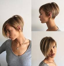 Die kurzen bob frisuren mit pony zu haben könnte ein weg sein, ihre modische frisur zu vervollständigen das stilvolle zu sein. Bob Hinten Kurz Vorne Lang Kurzhaarschnitt Mit Kurzem Nacken Schrager Pony Haarschnitt Kurz Haarschnitt Pixie Haarschnitt