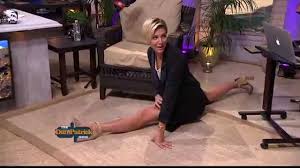 Previously, thompson worked for espn, versus,. Dp Live Look In Charissa Thompson Does The Splits 5 21 15 Youtube