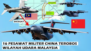 Pesawat terbabit telah dikesan terbang pada ketinggian di antara 23,000 kaki sehingga 27,000 kaki dengan kelajuan 290 knots melalui ruang udara singapura. Geger 16 Unit Pesawat Angkut Militer China Masuk Wilayah Udara Malaysia Tanpa Izin Youtube