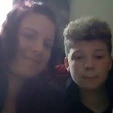 Stream Universal Mind (Live) by The Doors