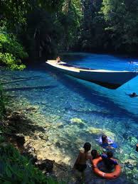 With the adventure tour explore derawan labuan cermin , you have a 4 days tour package taking you through tarakan, indonesia and 5 other destinations in indonesia. 7 Alasan Kamu Harus Liburan Ke Labuan Cermin Surga Tersembunyi Yang Airnya Sebening Kaca