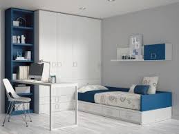 Odanızın ölçülerini aldıktan sonra size yatak ve ranza seçenekleri ile farklı modeller modern çocuk odası takımları artık kızlar için pembe erkekler için mavi renk tonlarından farklı renklere doğru ilerliyor. Cocuk Odasi Modelleri Ve Ozellikleri