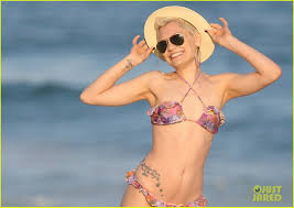 Jessie j has a tattoo of an open circle on her left wrist which is a matching tattoo with her mother and father. Jessie J Reveals The Story Explanation Behind Her Misspelled Tattoo Photo 4288565 Jessie J Pictures Just Jared