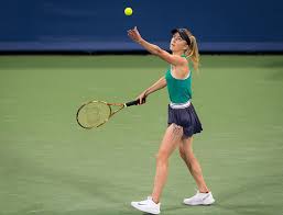 Волосы у красотки были распущены. Cincinnati Svitolina Zachehlyaet Raketku Na Stadii Chetvertfinala