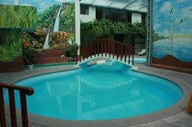 En el territorio hay un jardín bien ordenado. Hotel Casa Blanca Prices Reviews Banos Ecuador Tripadvisor