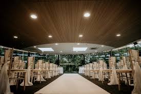 Cardiff Wedding Photographer Elegant Rainy Day Wedding At Fairyhill In Gower Swansea Leesha Williams Photography