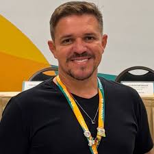 George Muniz (@georgefisio) • Instagram photos and videos