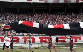 O ferroviário vem de uma vitória e um empate na série c. Torcida Do Santa Atende Ao Chamado Mas Time Perde Do Lider Ferroviario La E Lo Cassio Zirpoli