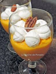 Mousse De Carottes Accompagnee D Une Chantilly Aux Noix Recette Mousse De Carotte Recette Recettes De Cuisine