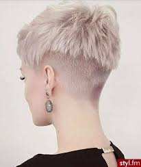 Polecamy wam 10 miejsc w pobliżu lublina, do których dotrzesz samochodem w około godzinę. Krotkie Fryzury 2018 Najlepsze Damskie Ciecia Na Ten Rok Short Hair With Layers Hair Styles Short Hair Styles