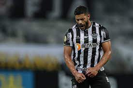 Atacante contratado a peso de ouro tem feito a diferença a favor do galo mineiro. Cavadinha Bomba E Elastico Hulk Persegue Gol Mas Sai Como Garcom Em Vitoria Do Atletico Mg Atletico Mg Ge