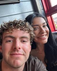 Aaron Vis (@aaron_vis) • Instagram photos and videos