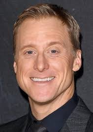 Alan Falcon's Instagram, Twitter & Facebook