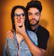 Iată subiectele la română 2021 bacalaureat. Cleopatra Stratan È™i Edward Sanda SÄƒrut Pasional Pe Internet DeclaraÈ›ia De Dragoste A Artistului Pentru Iubita Sa Tot Ce Am Cerut Universului Foto Spynews Ro