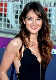 Living on love alone (french: Anais Demoustier Wikiwand